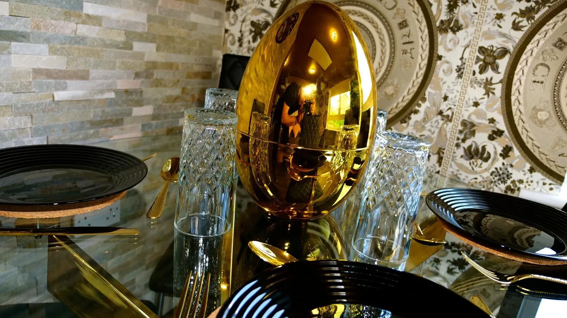 Ultra Deluxe Versace Apartment Near Sheffield 로더럼