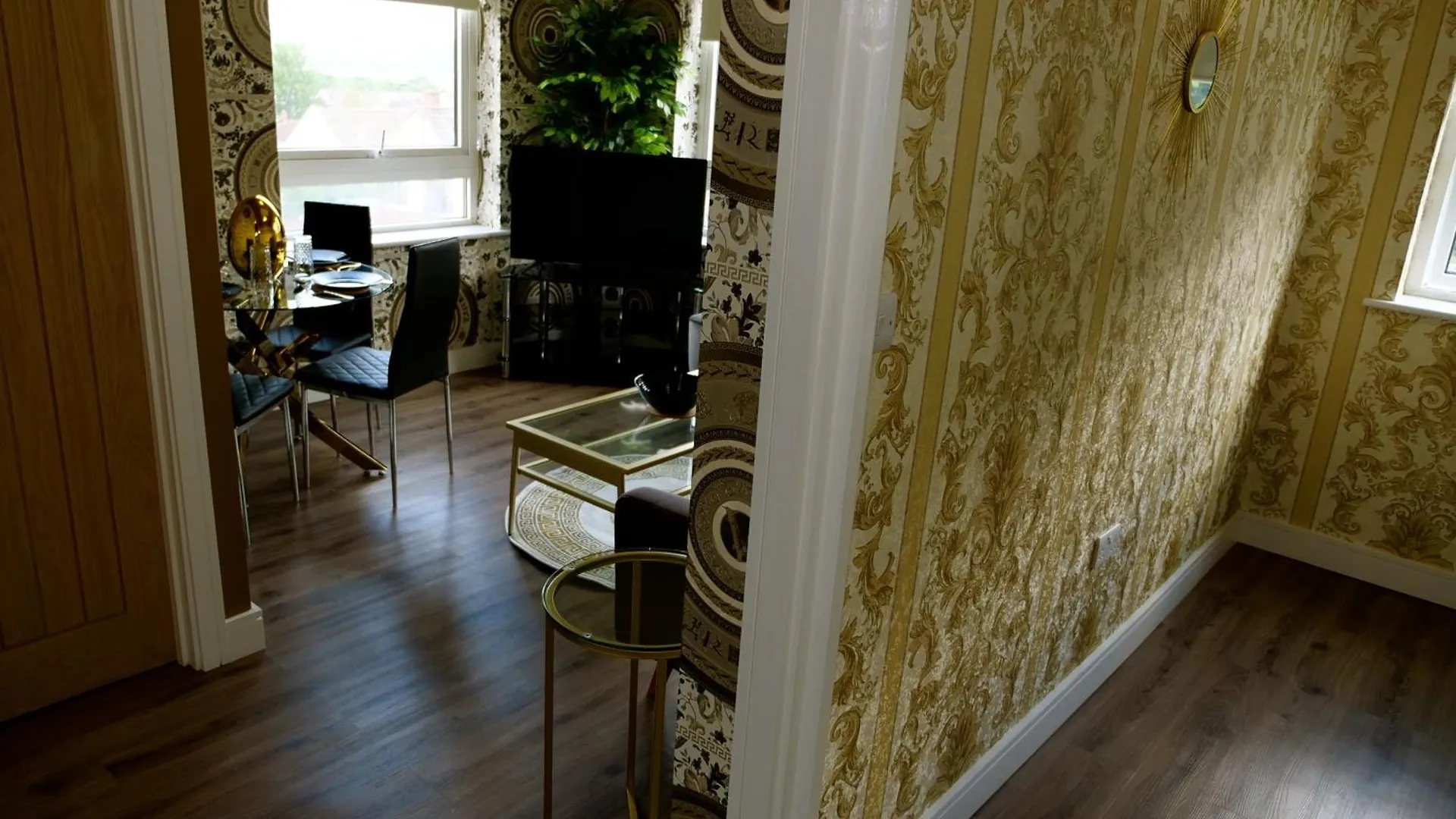 Ultra Deluxe Versace Apartment Near Sheffield 로더럼 0*,