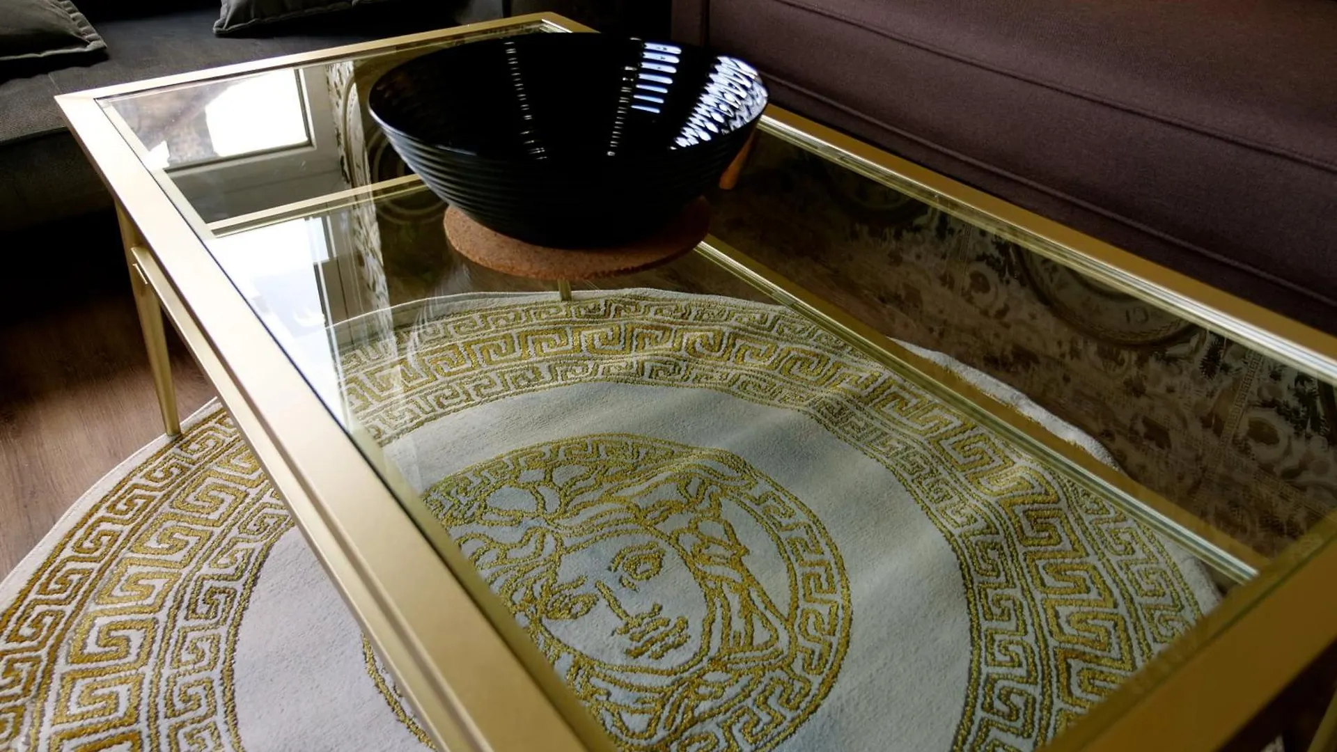 Ultra Deluxe Versace Apartment Near Sheffield 로더럼
