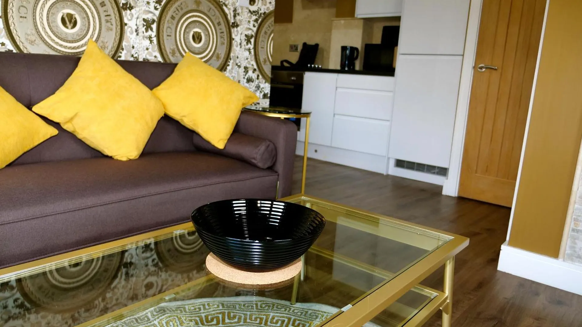 Ultra Deluxe Versace Apartment Near Sheffield 로더럼 영국